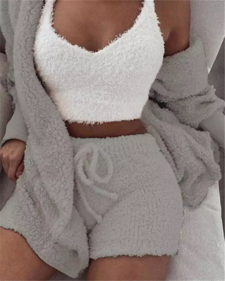 Winter Sexy Women Home Wear Suit Casual Pajamas Set Female Soft Warm Long Sleeve Exposed Navel Vest Shorts Set | Lingerie | Berlure